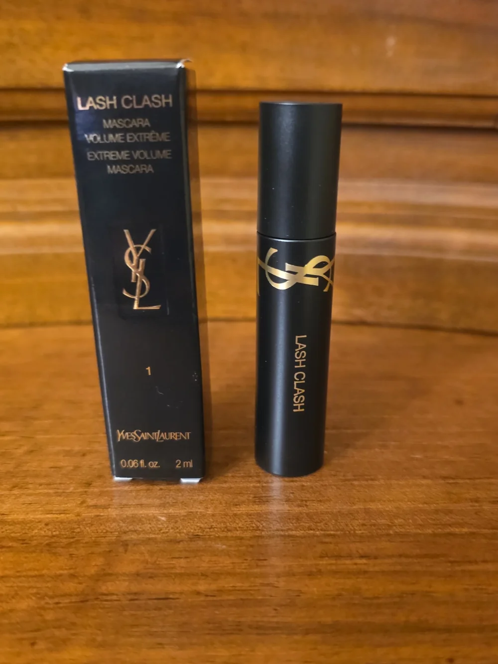 YSL Lash Clash Extreme Volume Mascara, Black 1, .06oz--NIB